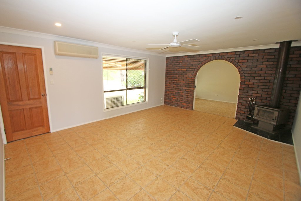 6 Kittani Crescent ASHMORE 2