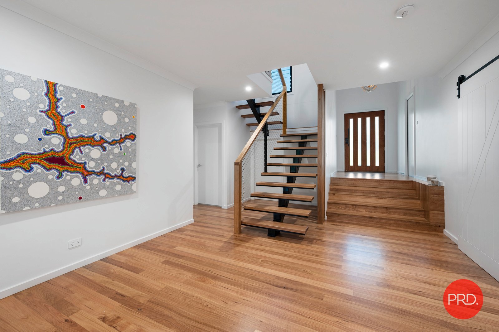 6 Knoll Place COFFS HARBOUR 4