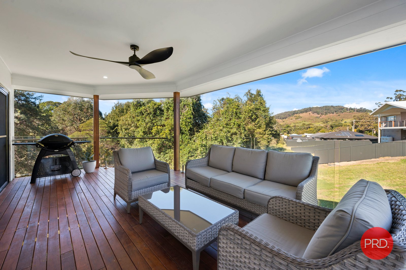 6 Knoll Place COFFS HARBOUR 19