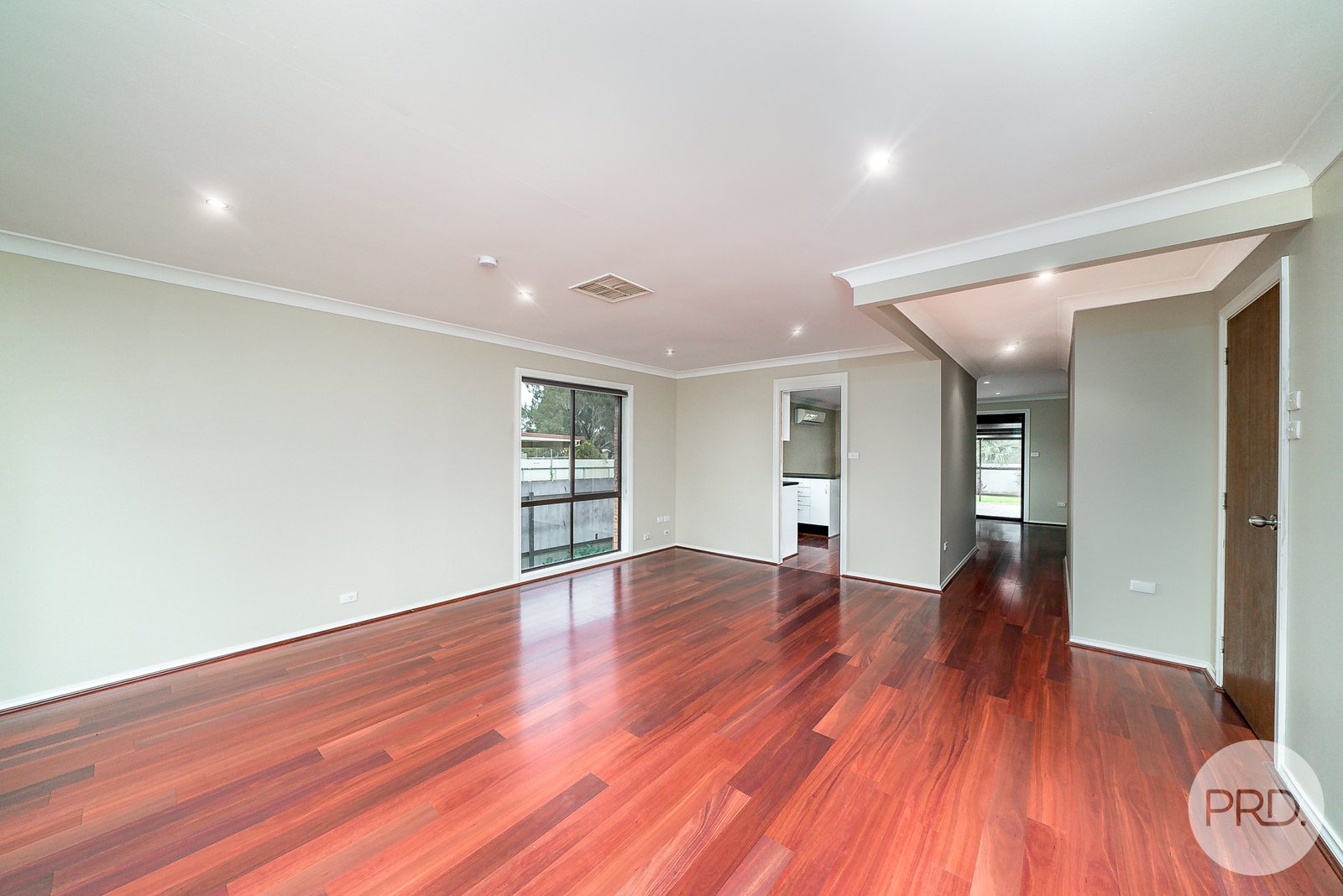 6 Kobi Place GLENFIELD PARK 5
