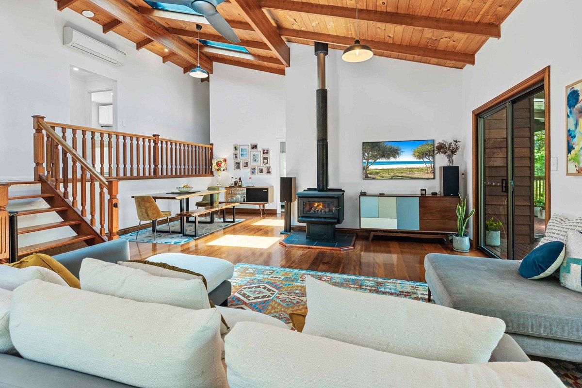 6 Koombahla Drive Tallebudgera 3