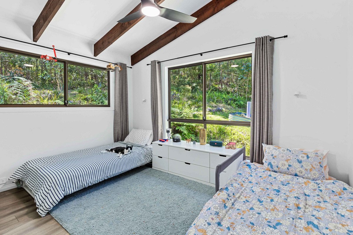 6 Koombahla Drive Tallebudgera 12