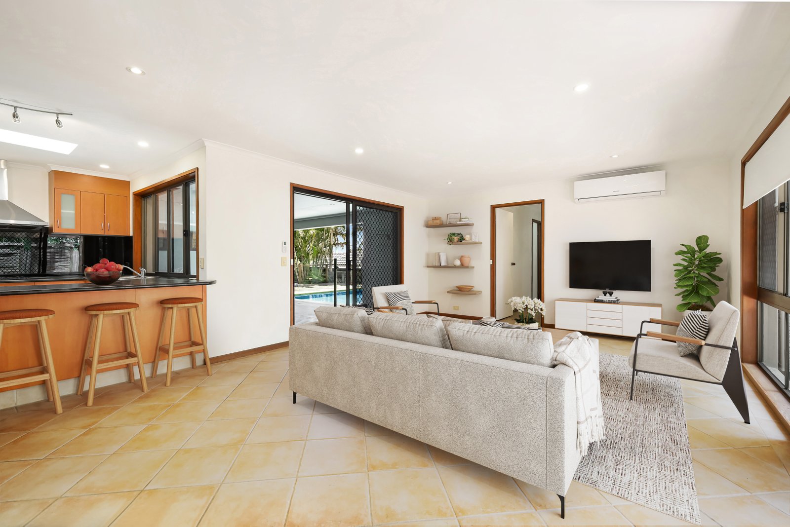 6 Koonan Court ASHMORE 5