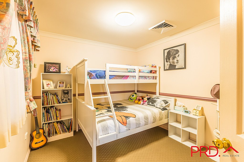 6 Kurria Close TAMWORTH 11