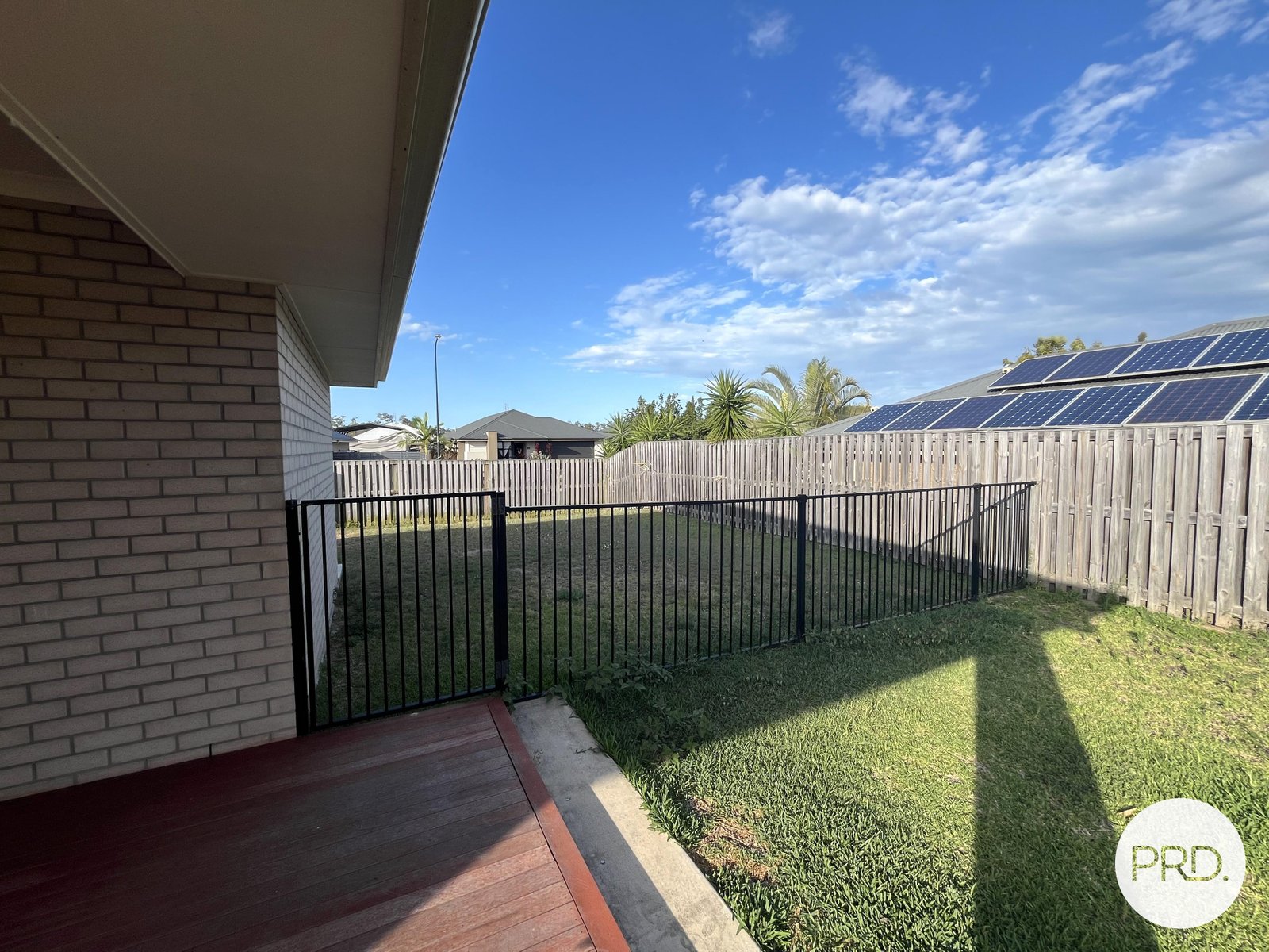 6 Kurwongbah Street BOYNE ISLAND 14