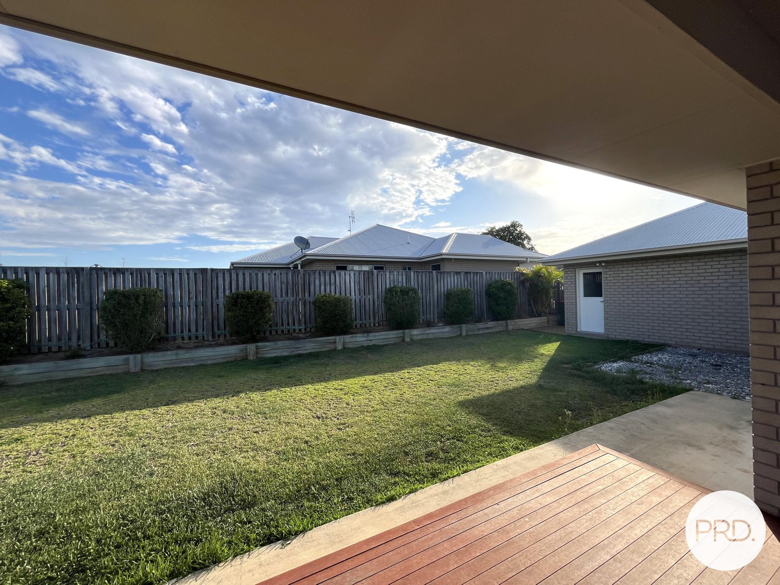 6 Kurwongbah Street BOYNE ISLAND 13