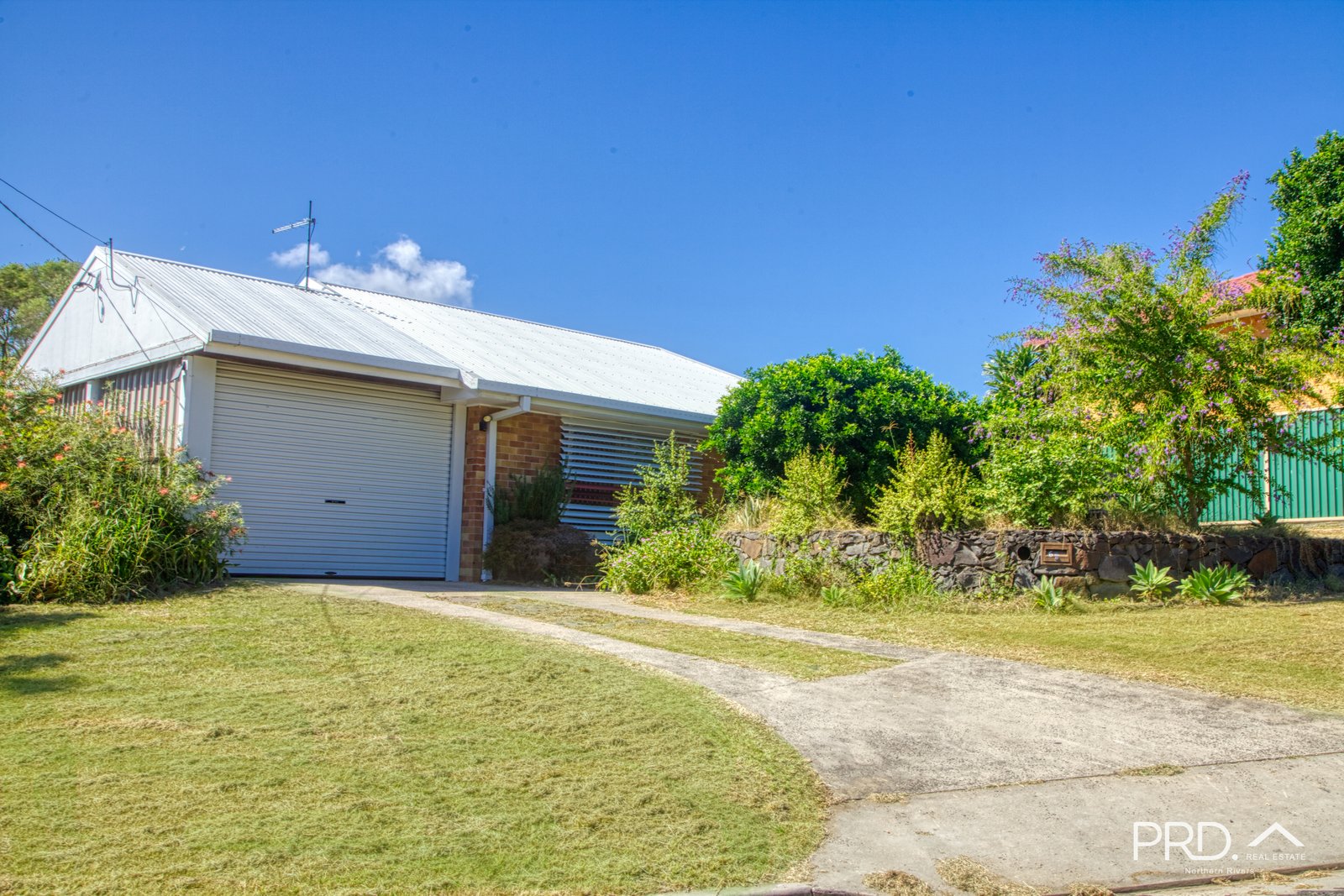 6 Lakeview Drive GENEVA 1