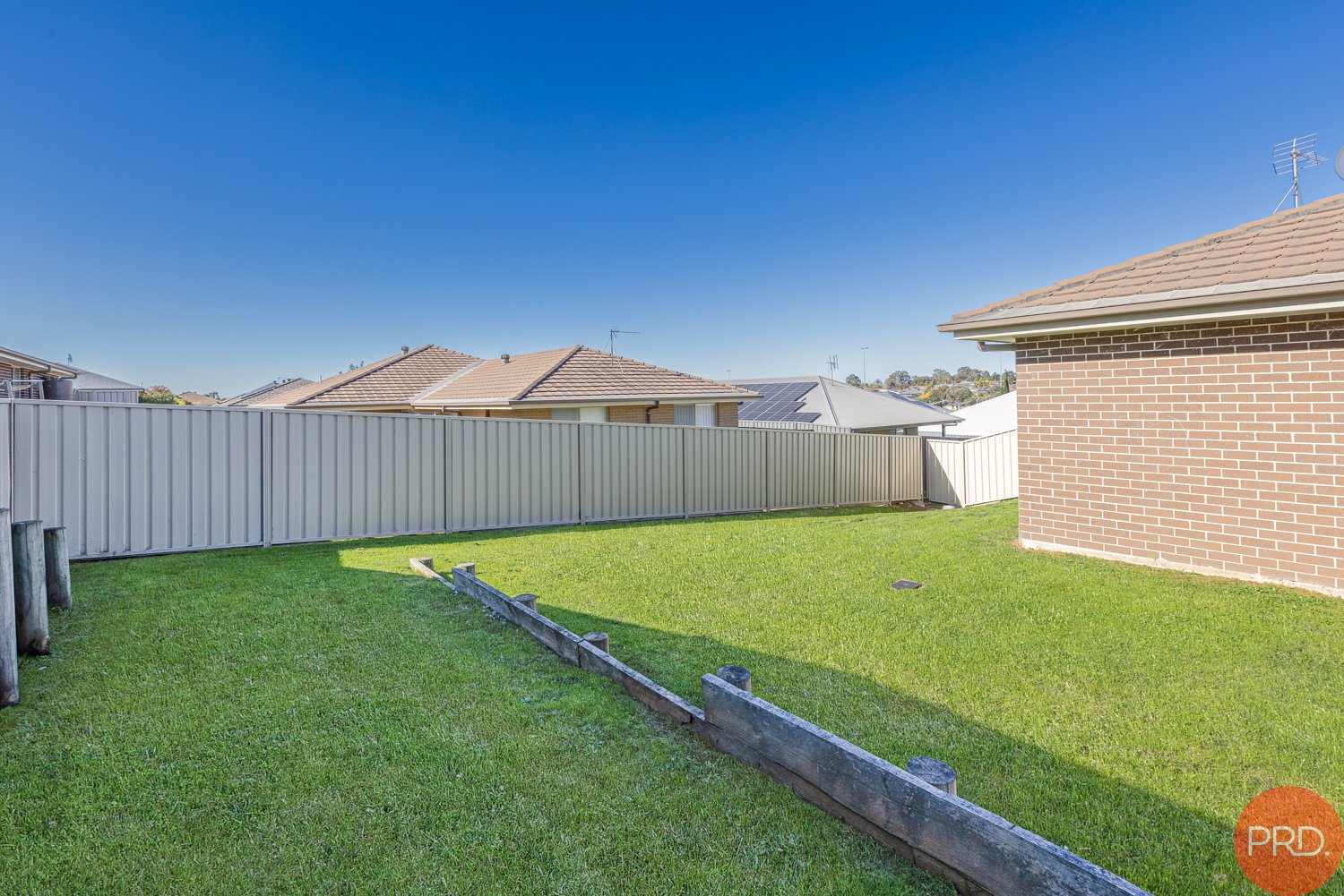 6 Lancaster Street THORNTON 22