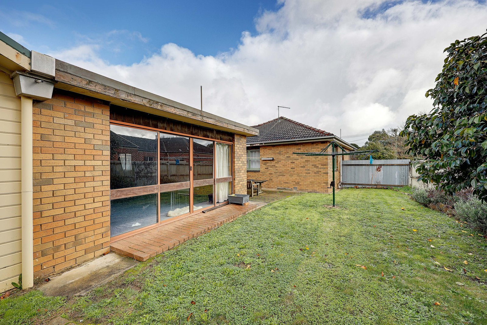 6 Lane Street BROWN HILL 10