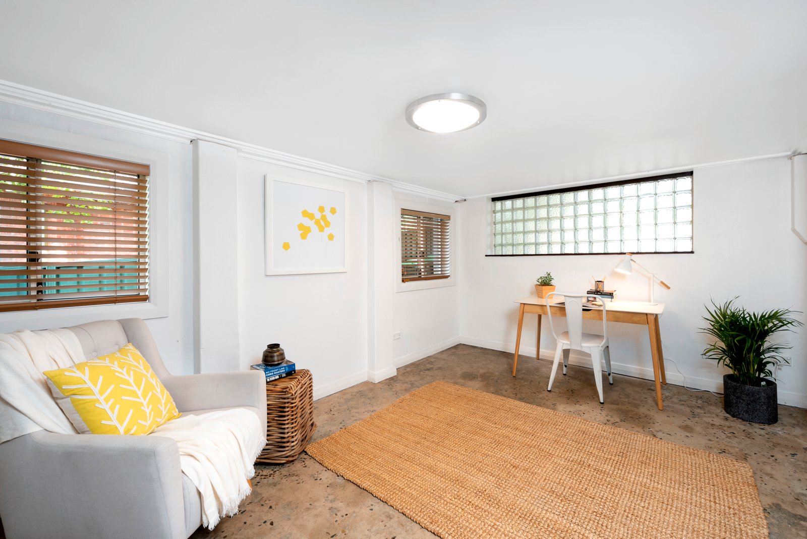 6 Lansdowne Parade OATLEY 8