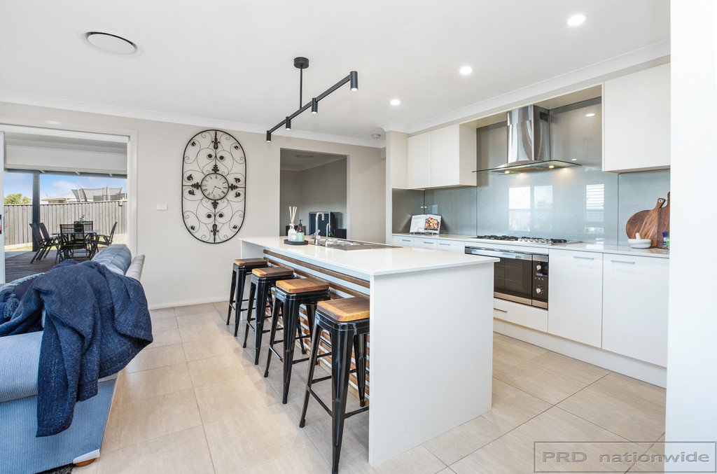6 Lapwing Street ABERGLASSLYN 7