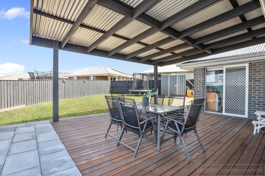 6 Lapwing Street ABERGLASSLYN 11