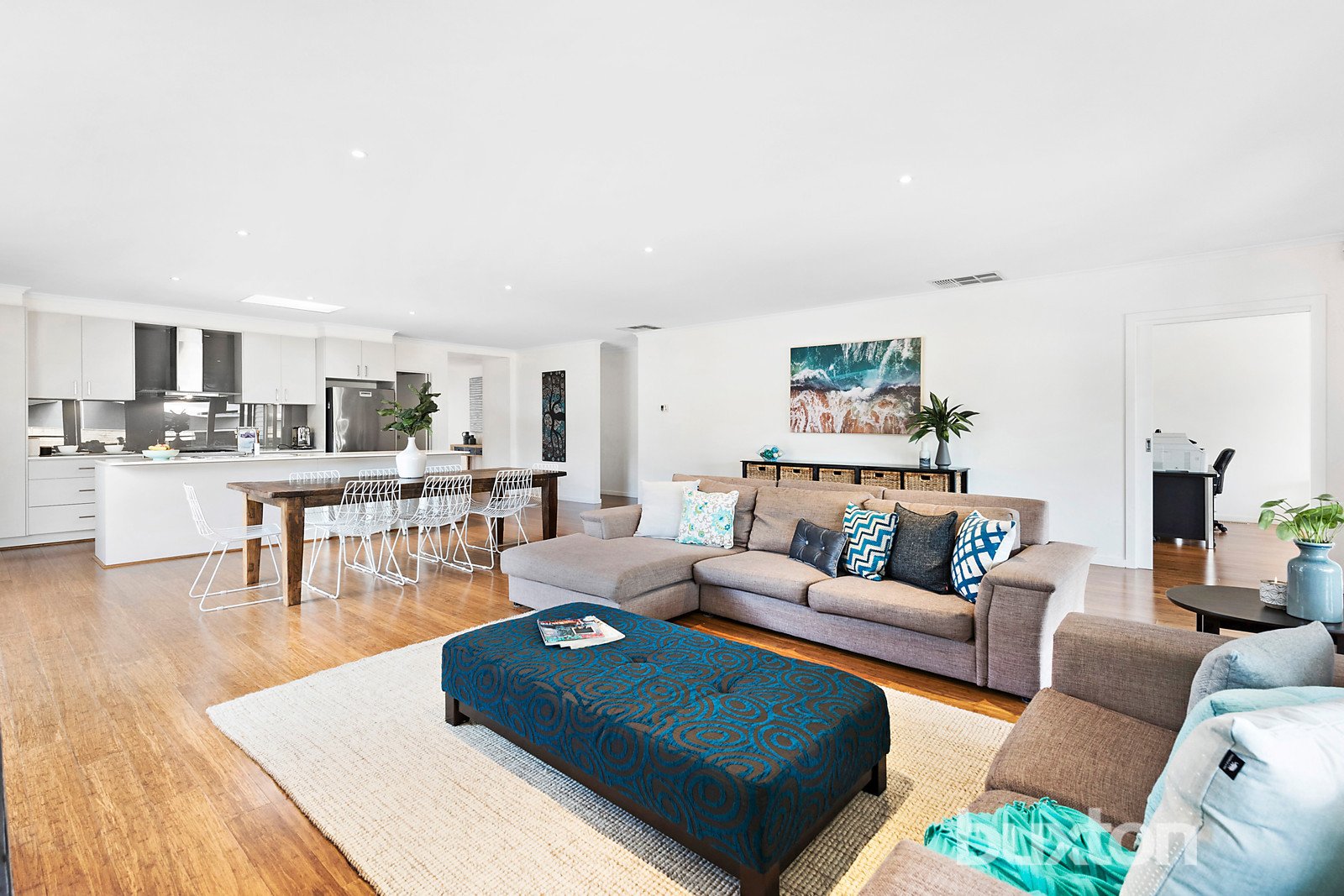 Gallery: 6 Largs Street