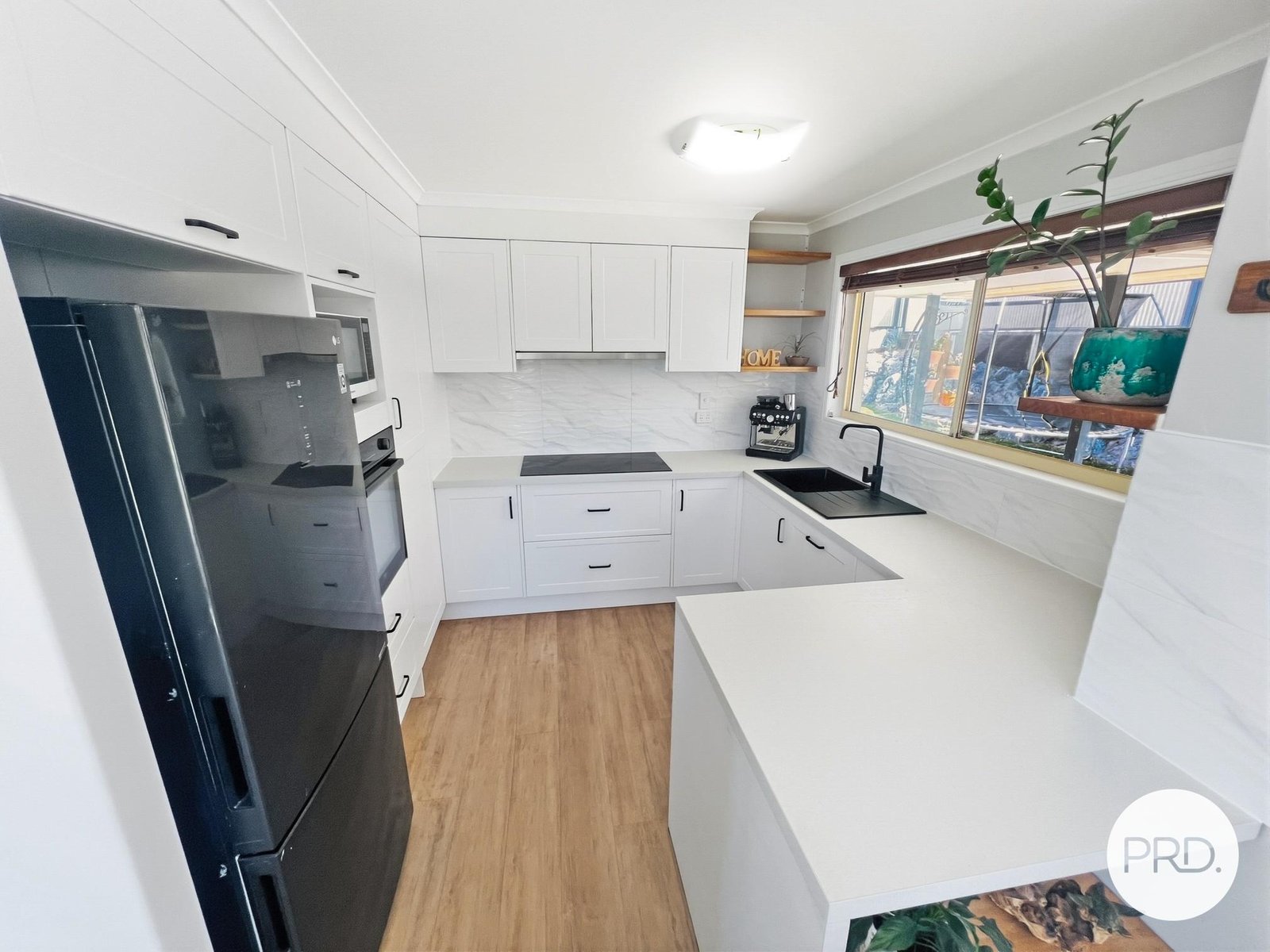 6 Latrobe Street TANNUM SANDS 3