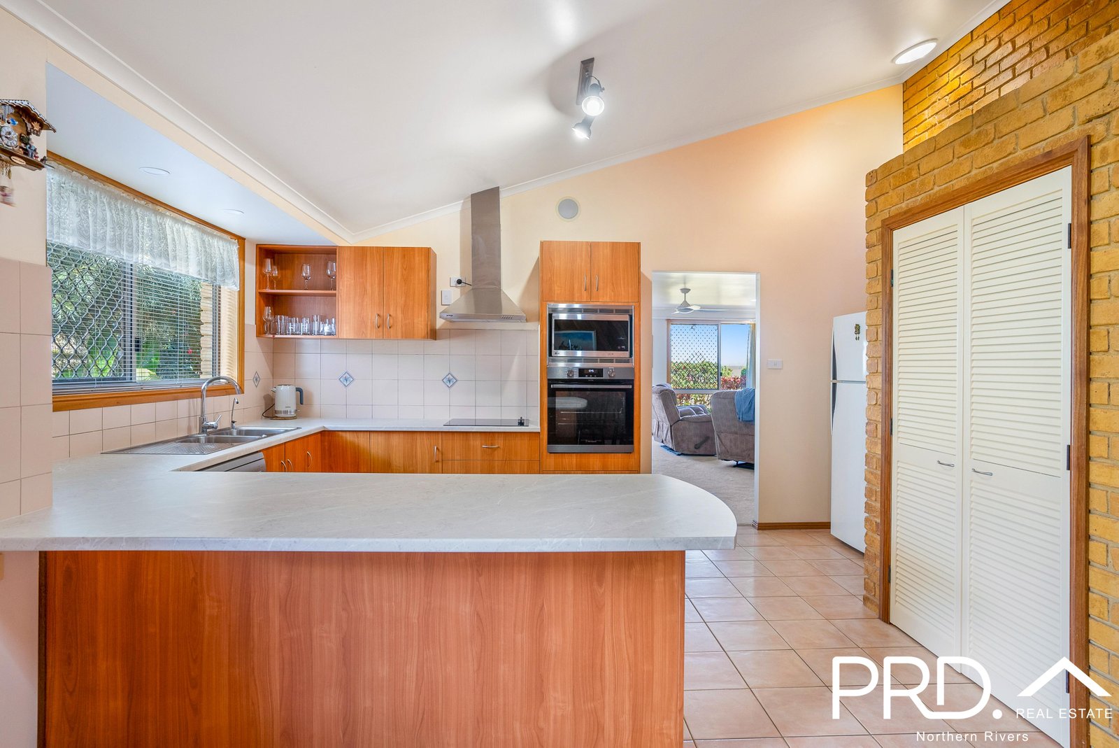 6 Laurie Place CASINO 15