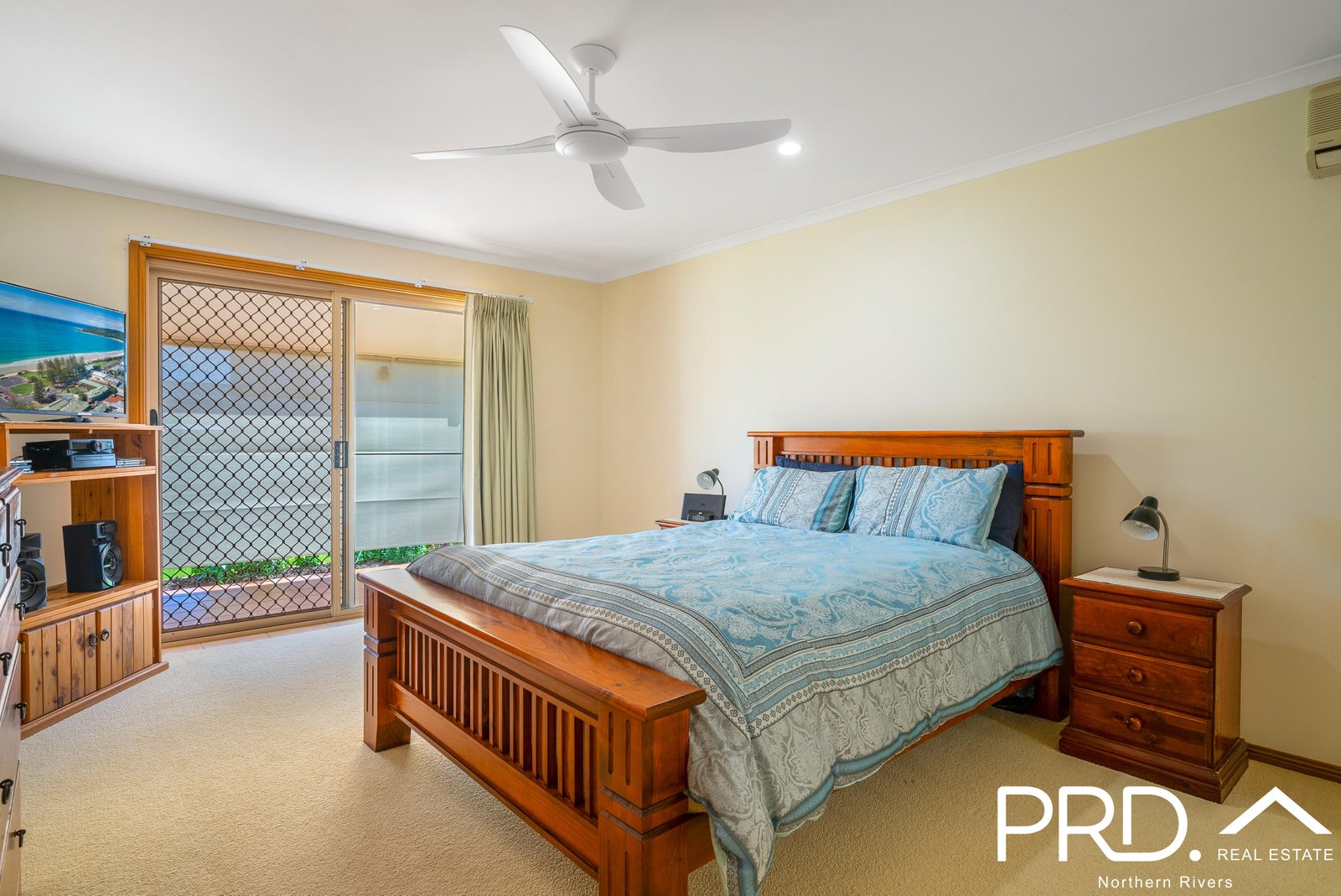 6 Laurie Place CASINO 18