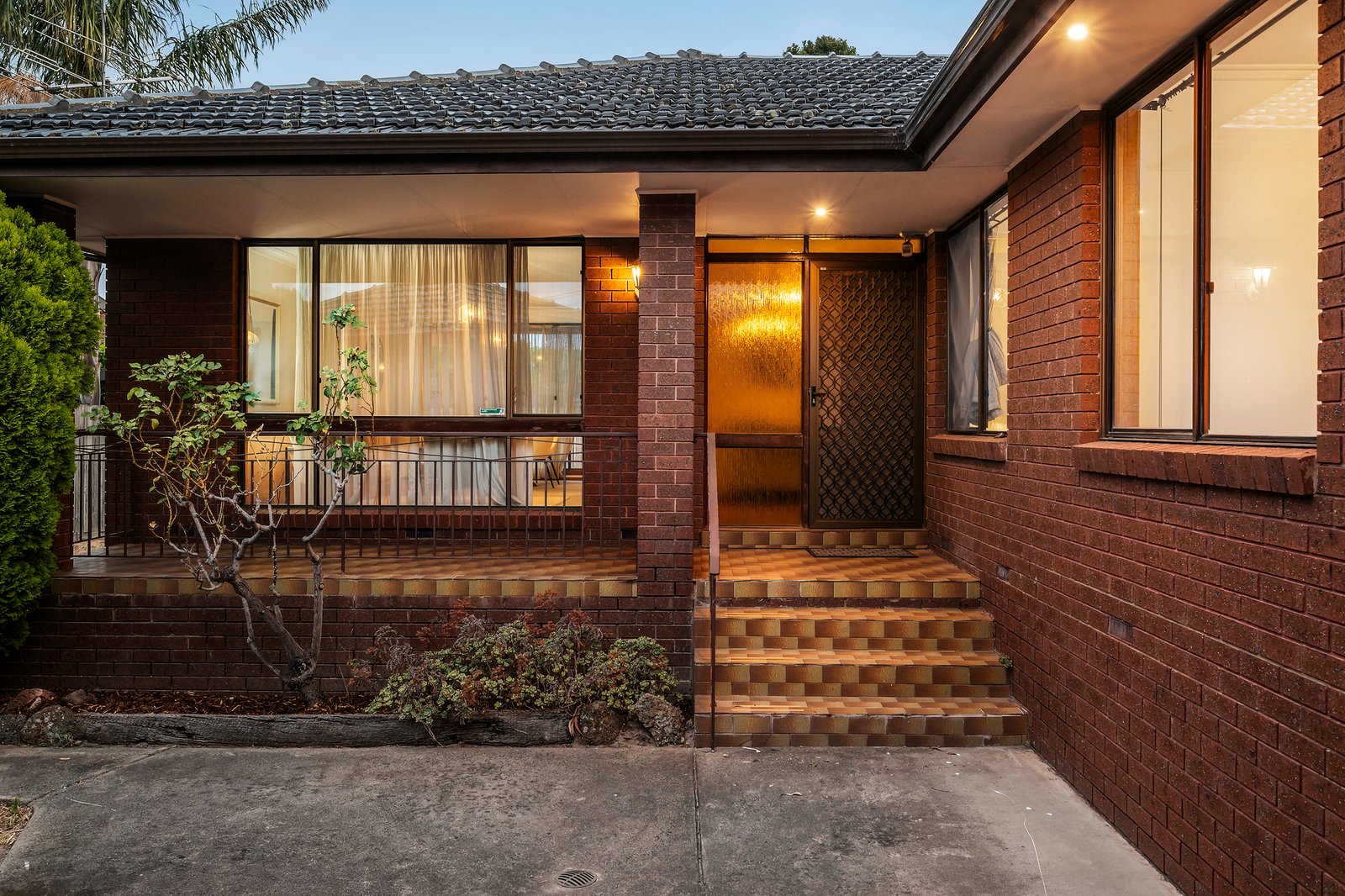 Gallery: 6 Lauriston Court