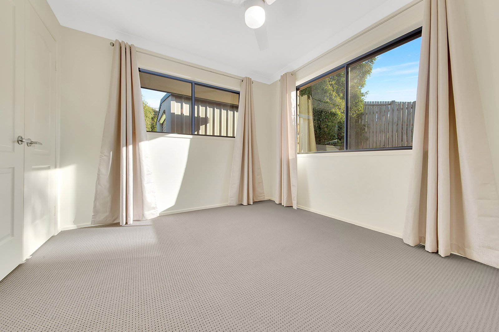 6 Lawrence Court TANNUM SANDS 12