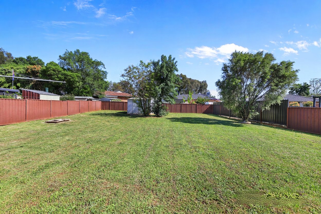 6 Lawson Place TAMWORTH 13