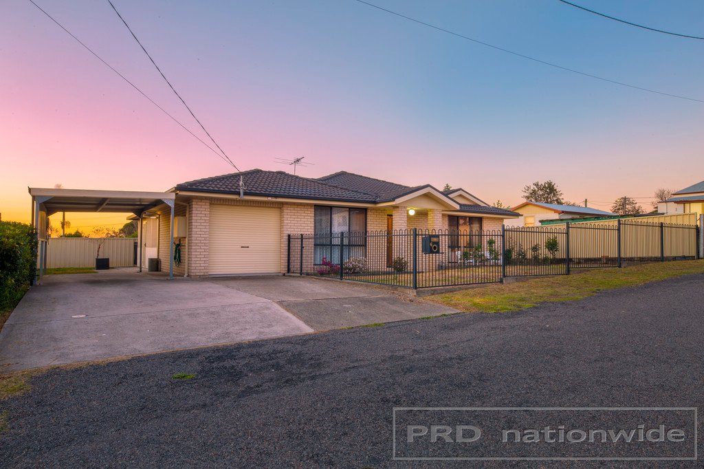 6 Leaver St  GRETA 18