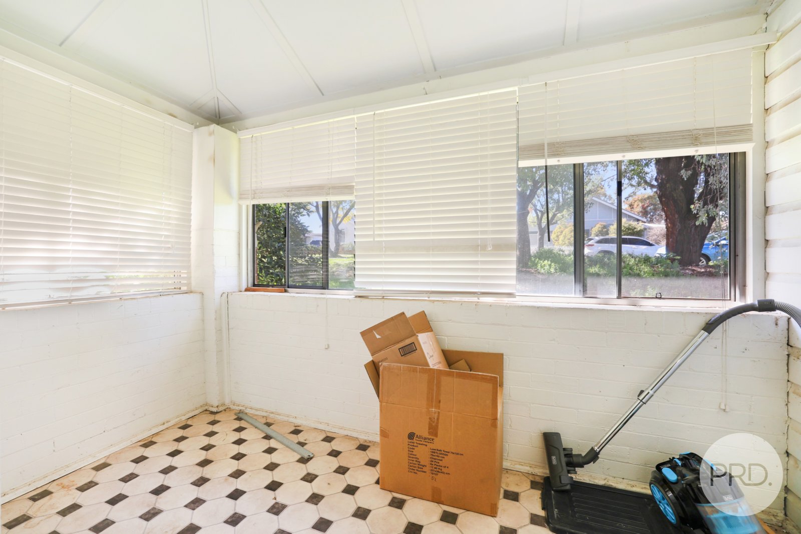 6 Lee Avenue QUIRINDI 13