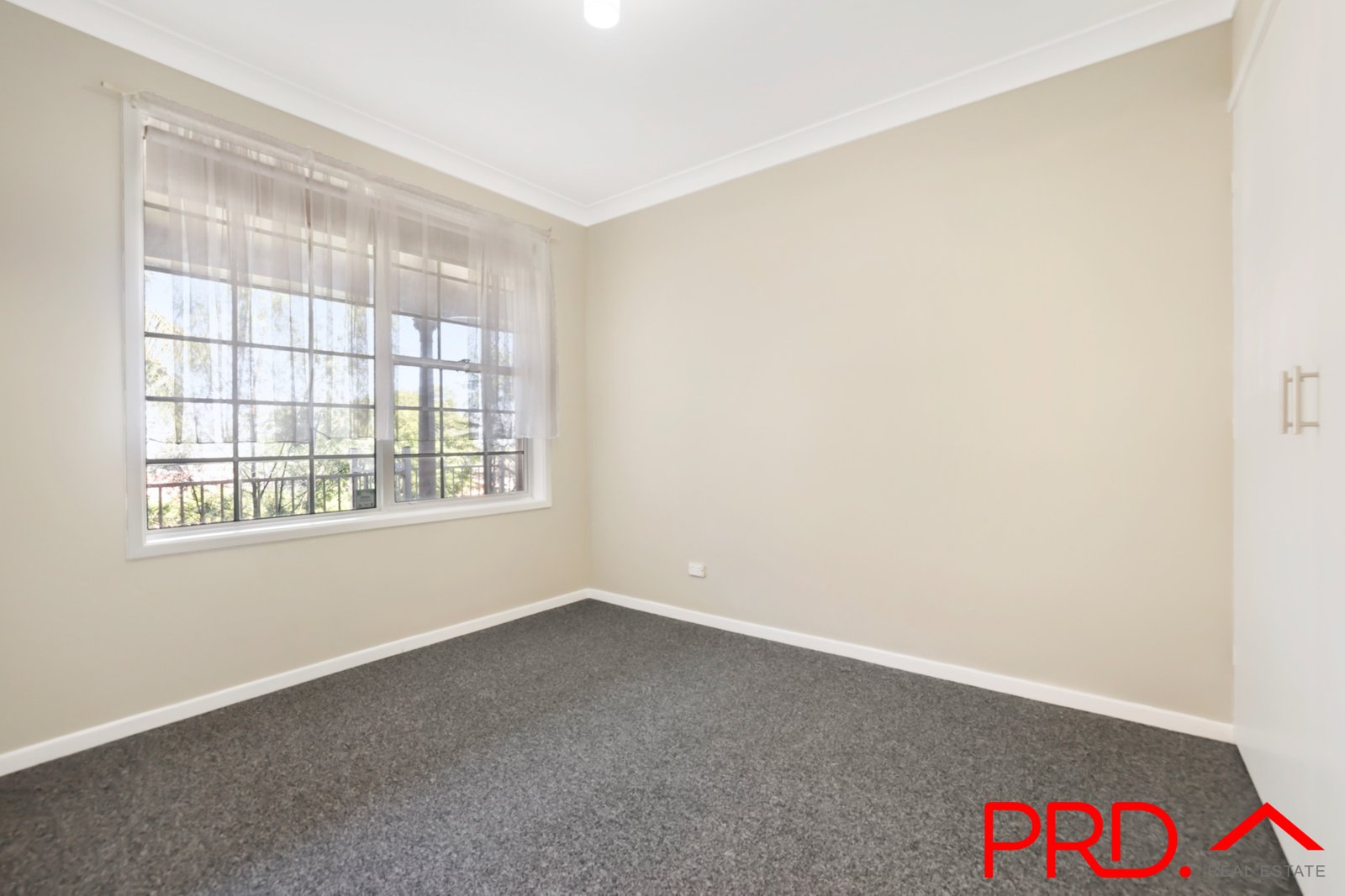 6 Lemon Gums Drive TAMWORTH 14