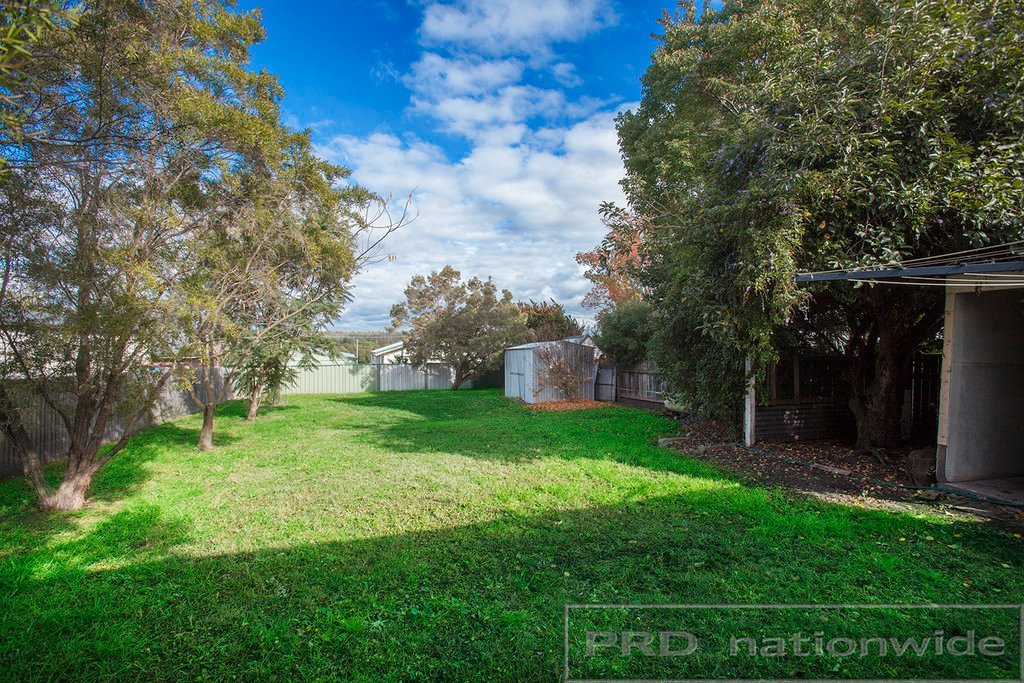 6 Lewis St  GRETA 12