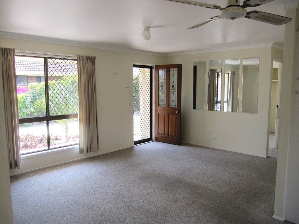 6 Limkin Street BURLEIGH WATERS 2