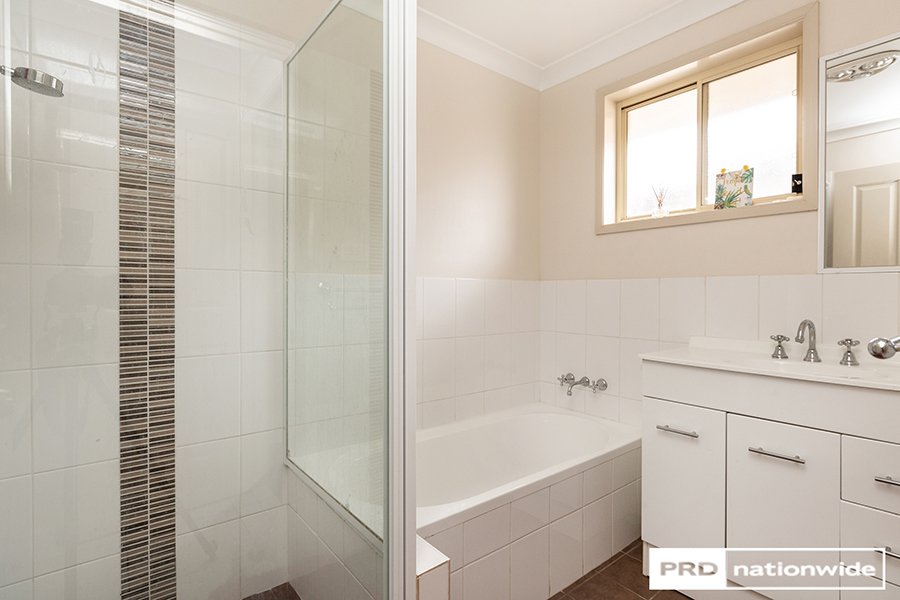 6 Lindsay Road TAMWORTH 16