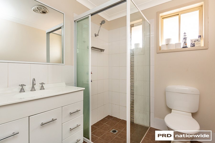 6 Lindsay Road TAMWORTH 19