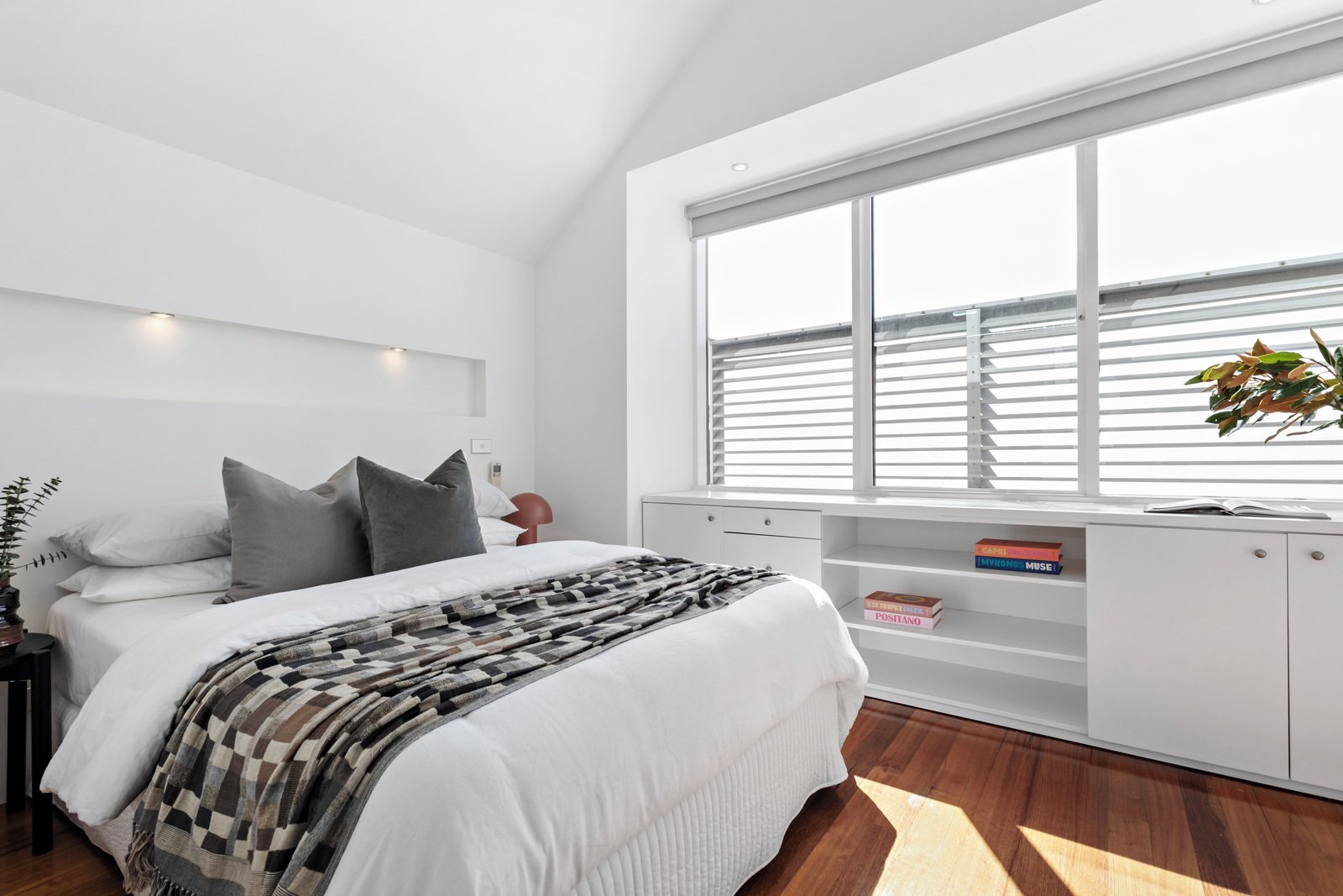 6 Little Finlay Street, Albert Park, 3206