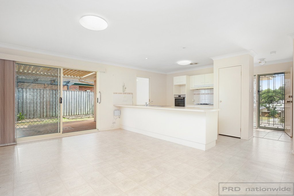 6 Lochend Circuit EAST MAITLAND 4