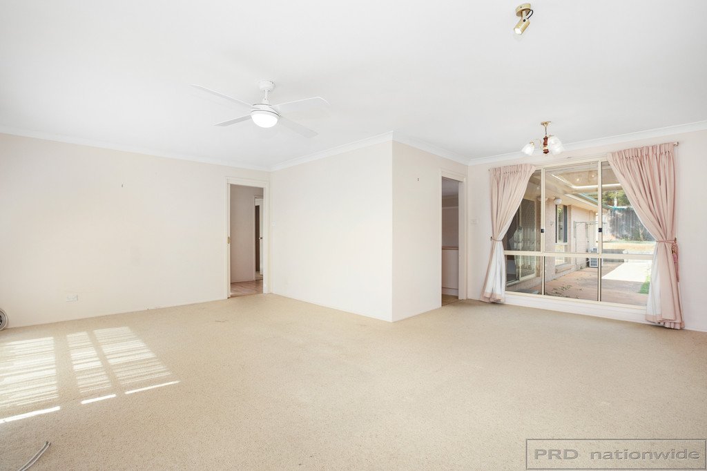 6 Lochend Circuit EAST MAITLAND 9