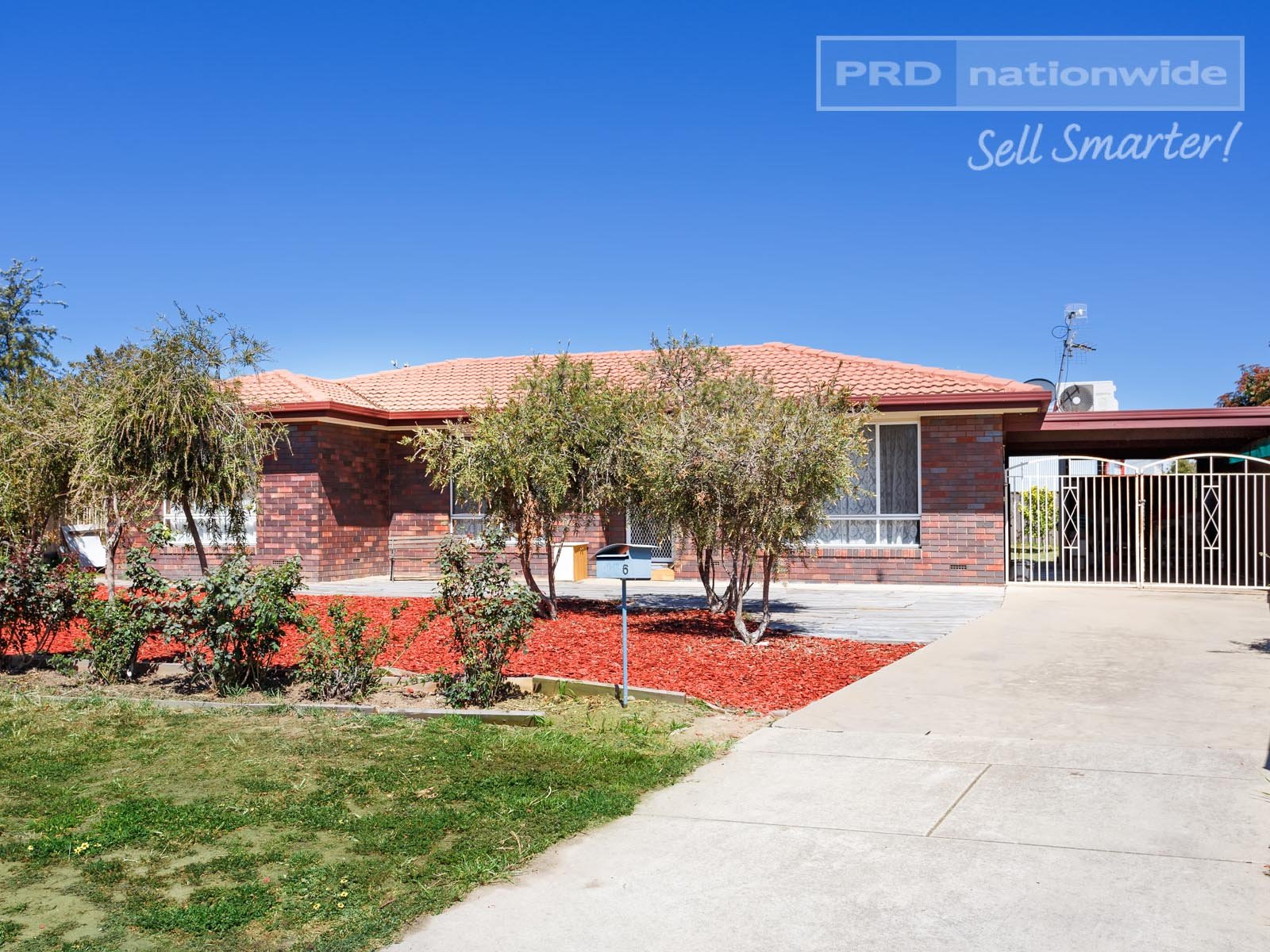 6 Lonergan Street WAGGA WAGGA 1