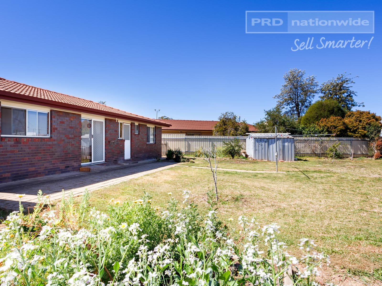 6 Lonergan Street WAGGA WAGGA 4