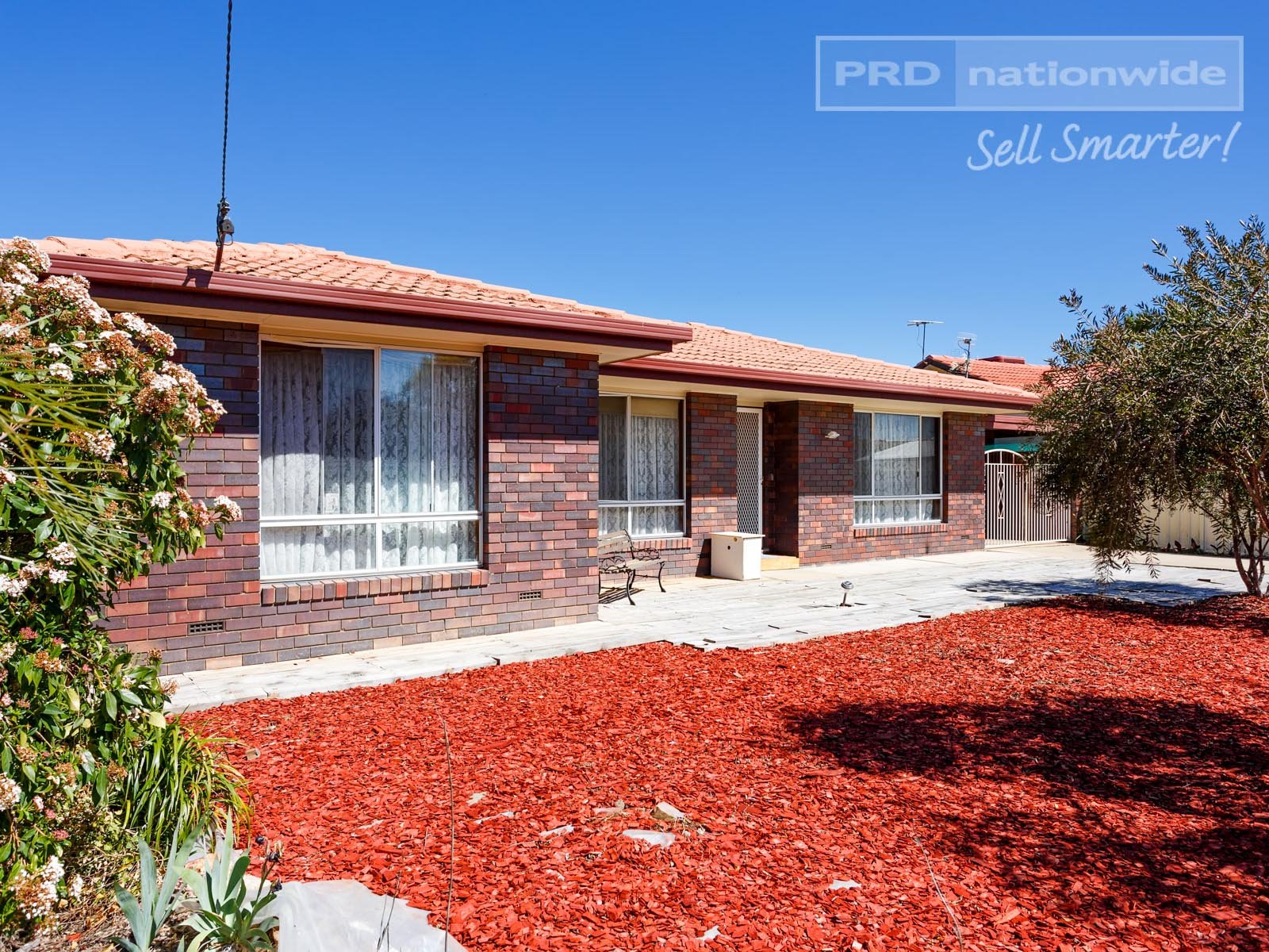 6 Lonergan Street WAGGA WAGGA 5