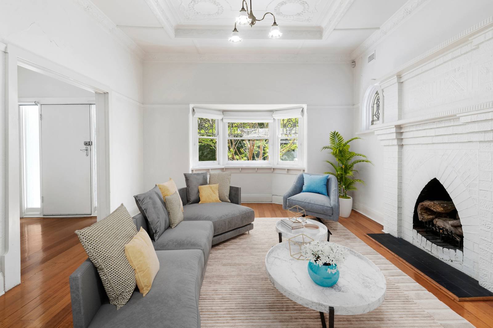 Gallery: 6 Lorac Avenue