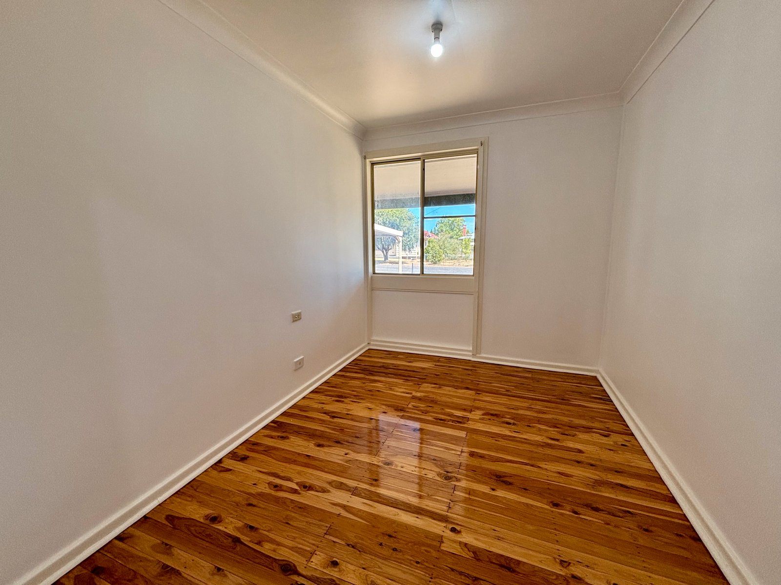 6 Lorraine Street WEST TAMWORTH 6