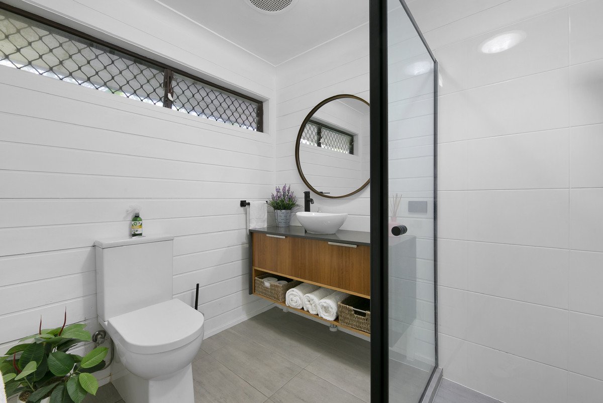 6 Magnetic Street Mermaid Waters 12