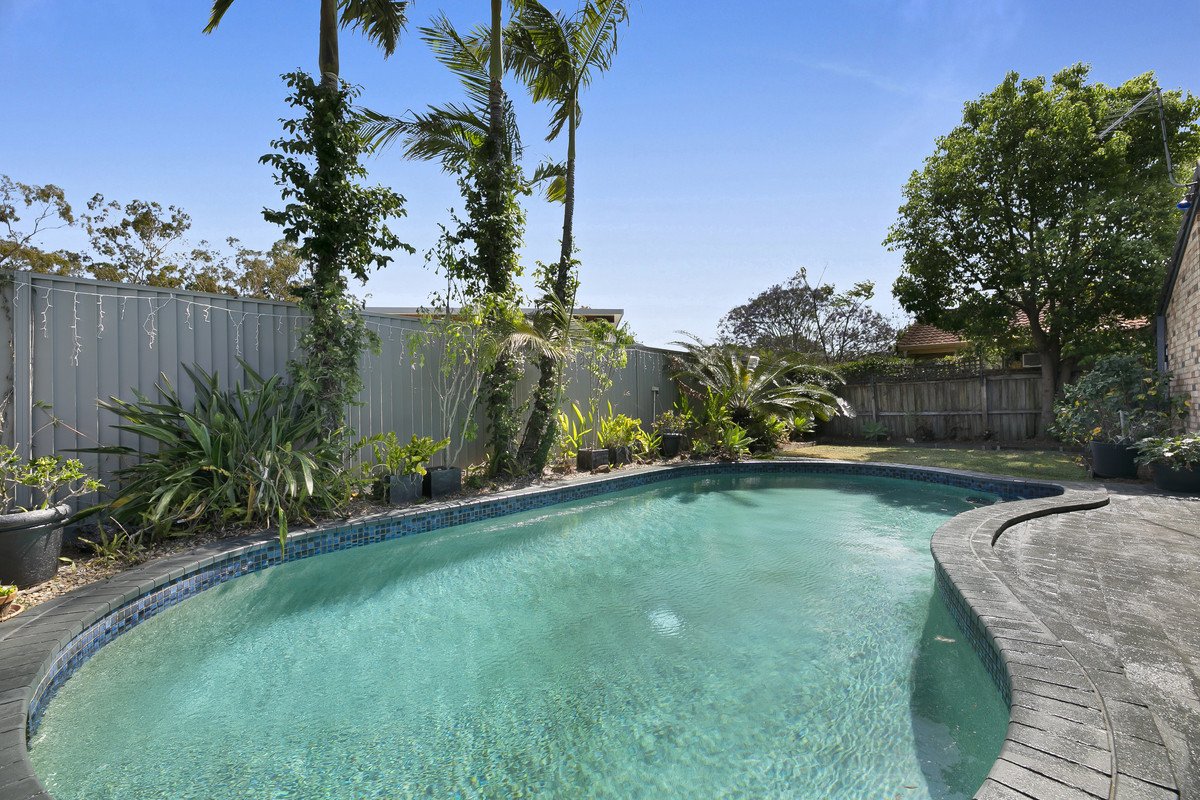 6 Magnetic Street Mermaid Waters 20