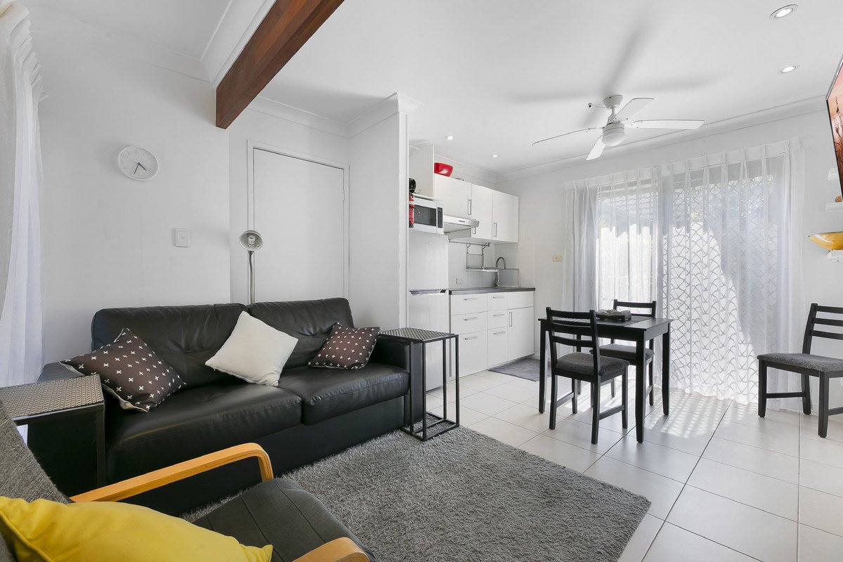 6 Magnetic Street Mermaid Waters 29