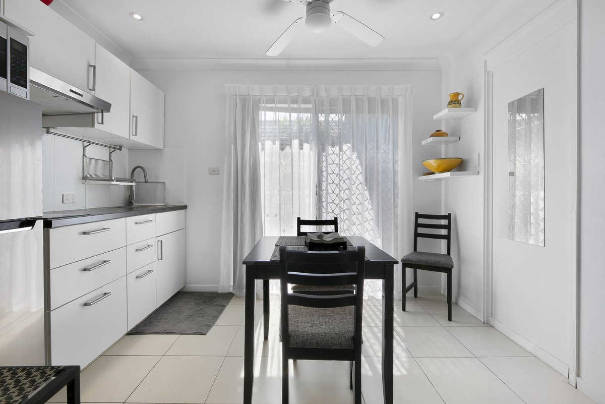 6 Magnetic Street Mermaid Waters 30