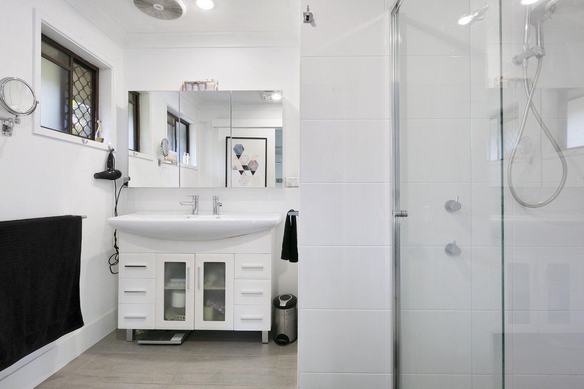 6 Magnetic Street Mermaid Waters 16