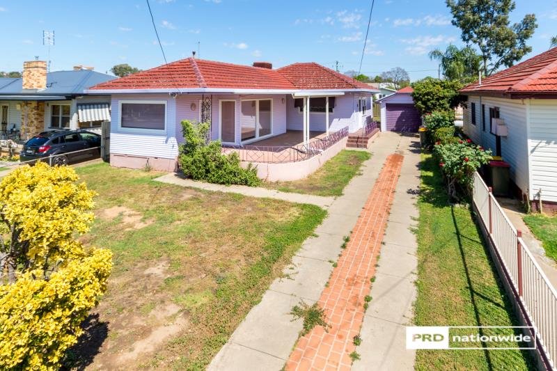 6 Marie Avenue TAMWORTH 8