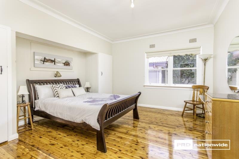 6 Marie Avenue TAMWORTH 2