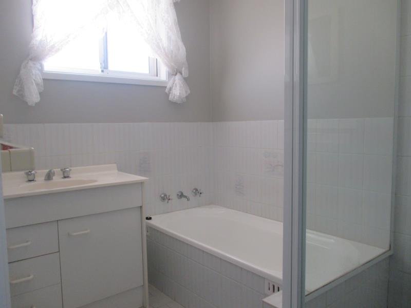 6 Marshall Place TAMWORTH 6