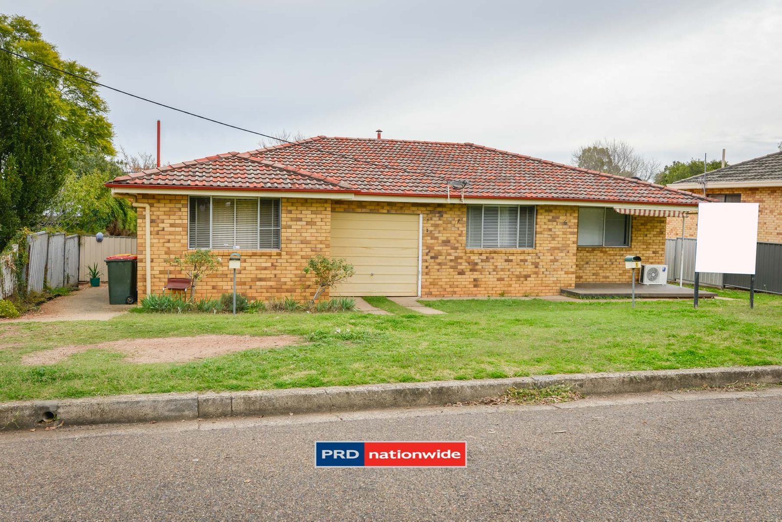 6 Martin Street TAMWORTH 2