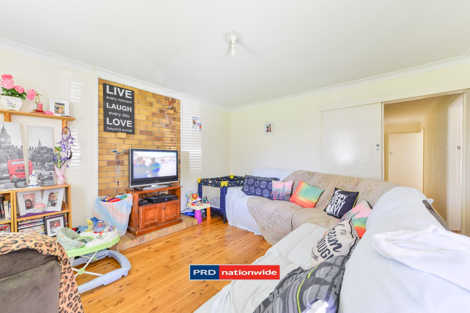 6 Martin Street TAMWORTH 10