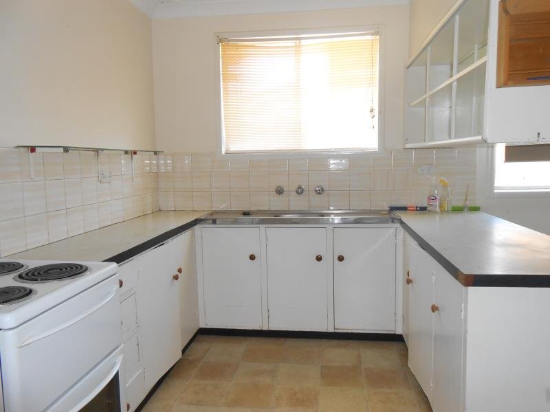 6 Martin Street TAMWORTH 2