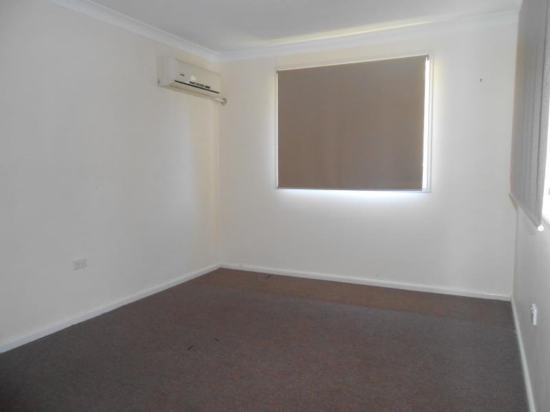 6 Martin Street TAMWORTH 5